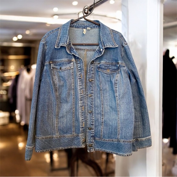St. John’s Bay Denim Jacket 2X | Stretch Jean Jacket | Classic Blue | Like New - Picture 11 of 11